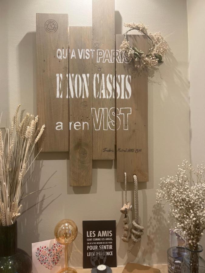 Au Coeur De Cassis Apartment Екстериор снимка